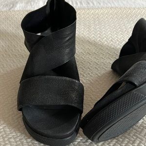 Eileen Fisher Women’s Sport Sandal, EUC